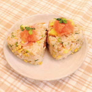 クリーミータラコバターもち麦おにぎり