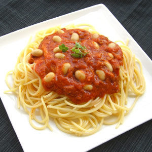 蒸し大豆入りミートソーススパゲッティ